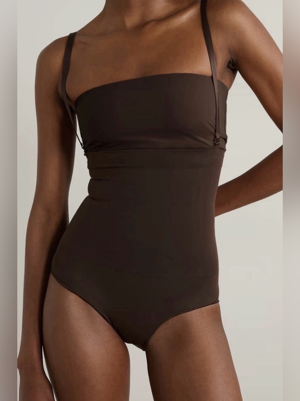 SKIMS Core Control briefs With Adjusting Straps High Waist Cocoa BNWOT size Smal